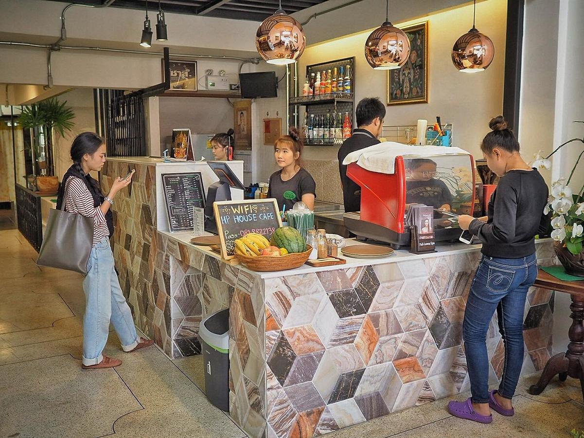 Hp House Cafe' Hotel Chiang Mai Buitenkant foto